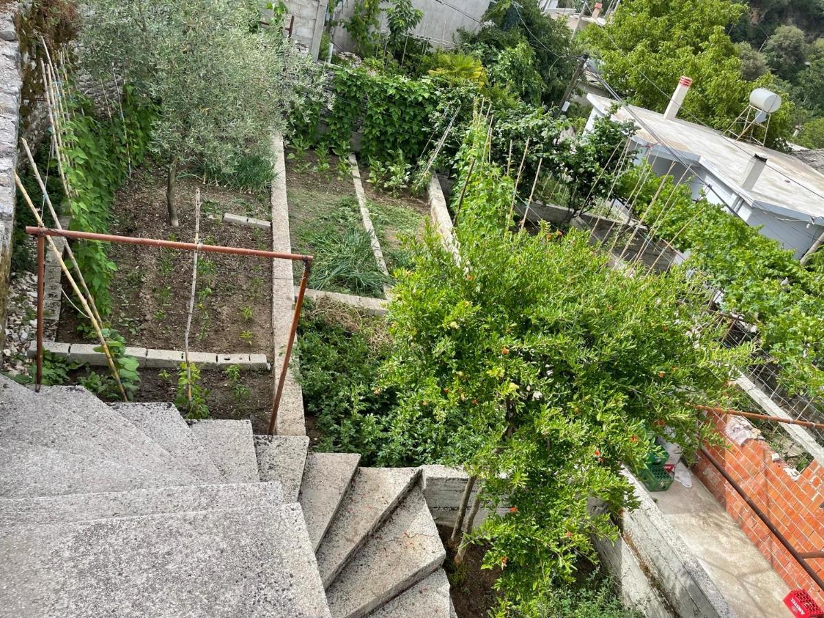 Leka Guesthouse Αργυρόκαστρο Εξωτερικό φωτογραφία