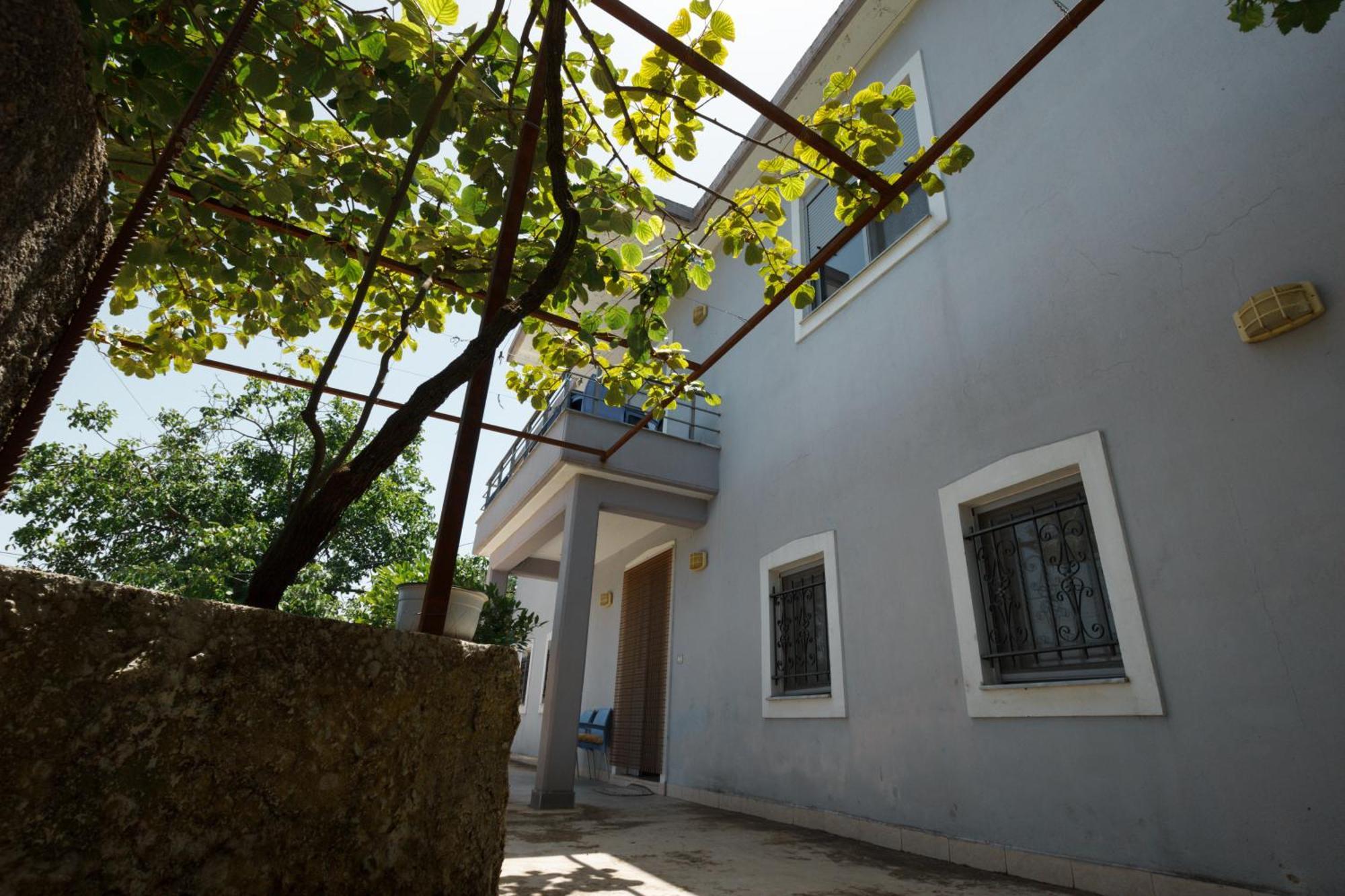Leka Guesthouse Αργυρόκαστρο Εξωτερικό φωτογραφία