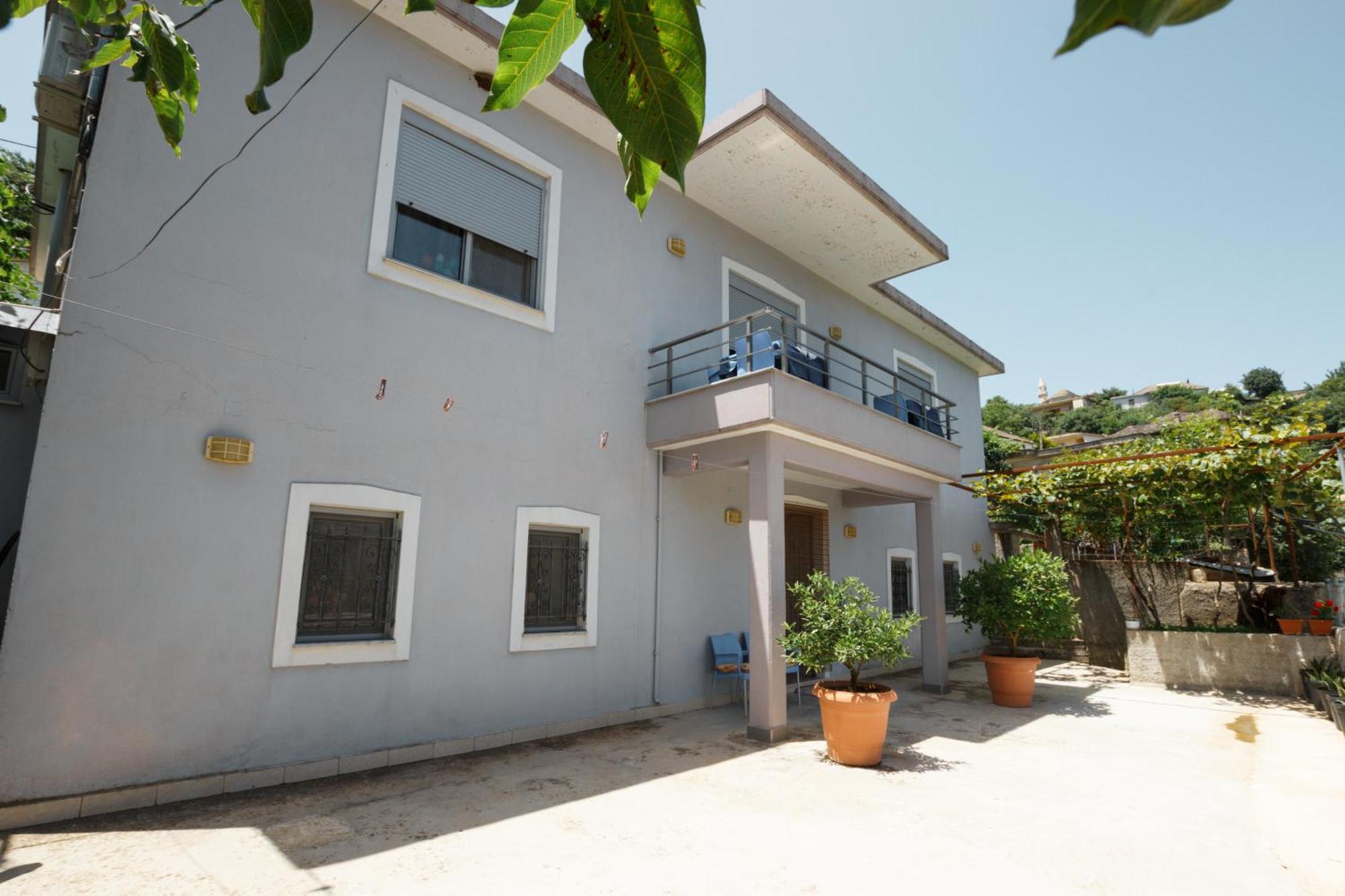 Leka Guesthouse Αργυρόκαστρο Εξωτερικό φωτογραφία