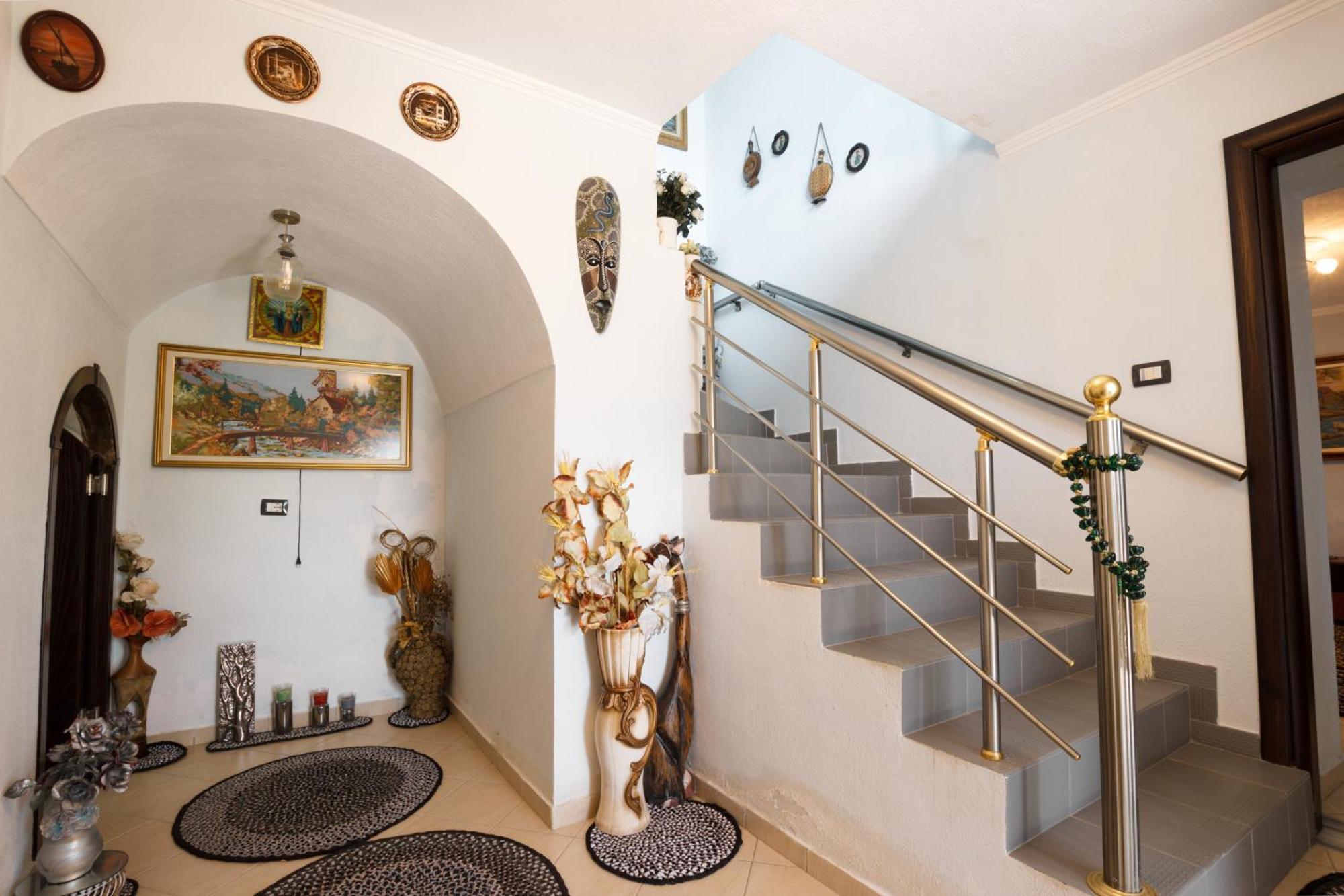 Leka Guesthouse Αργυρόκαστρο Εξωτερικό φωτογραφία