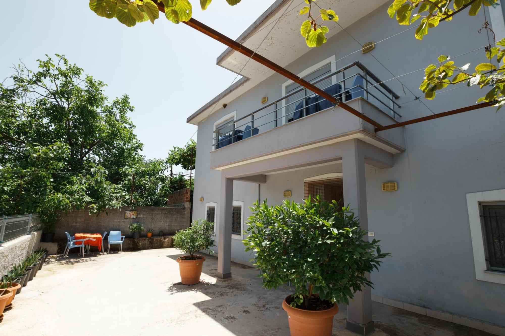 Leka Guesthouse Αργυρόκαστρο Εξωτερικό φωτογραφία